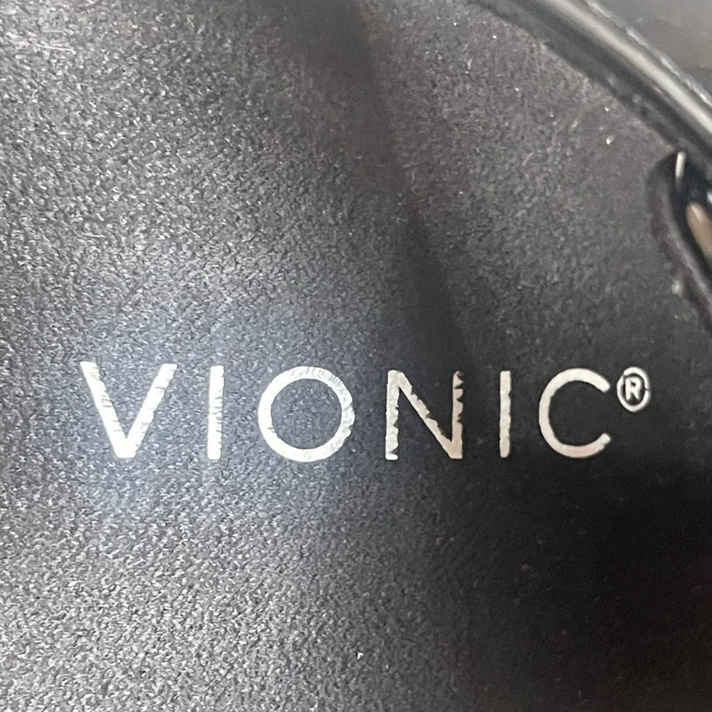 Vionic Tropez Women's Patent Leather Thong black sandals‎ size 8